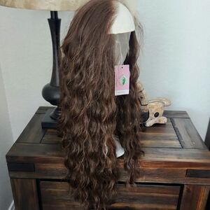 Brown Wavy Hair Wig 22 Inch
